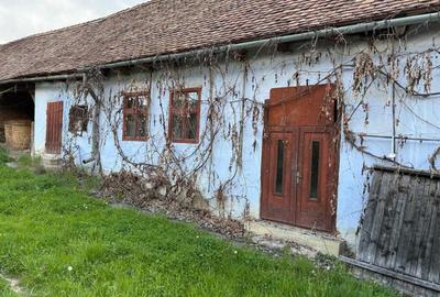 Casă cu 3 camere în Ruja