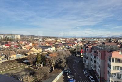 Apartament 4 camere, 85 mp, zona 7 Noiembrie - 2