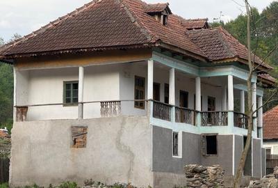 Casă de vânzare în Sărdenești,Bala, jud. Mehedinți teren + utilități, CF la zi - 1
