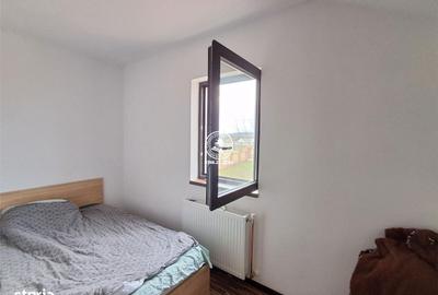 Casă cu 4 camere în Breazu - 17
