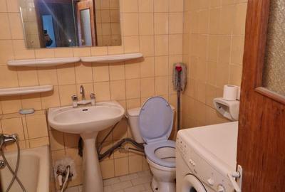Apartament cu 3 camere în Central - 1