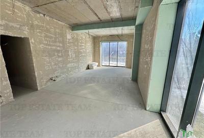 Spațiu comercial, de 130 mp, în Central - 7