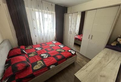 Apartament cu 3 camere semidecomandat în Tomis II - 3