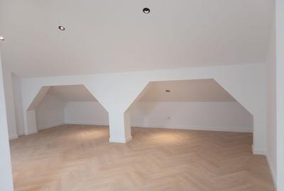 Apartament cu 5 camere decomandat, mobilat în Tunari - 2