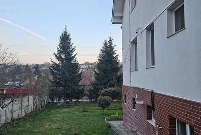 Casă individuală cu 10 camere cu Canalizare în Iorga - 2