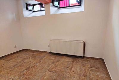 Apartament cu 2 camere în Central - 3