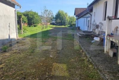 Casă cu 7 camere cu Teren 2828 Mp în Central - 13