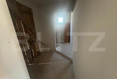 Casă cu 5 camere cu Teren 1000 Mp în Vetiș - 10