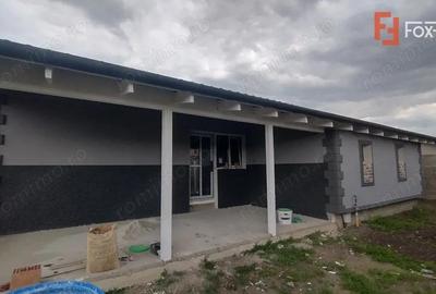 Casă cu 4 camere cu Canalizare în Sânmihaiu Român - 9