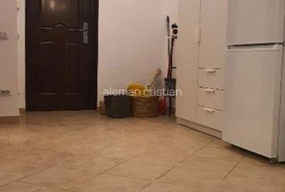 Garsonieră decomandată în Vitan