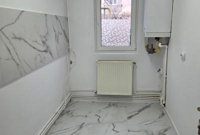 Apartament cu 2 camere semidecomandat în Adjud - 2