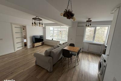 Apartament cu 2 camere semidecomandat, mobilat în Central