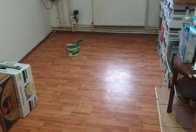 Apartament de vanzare 4 camere - 8