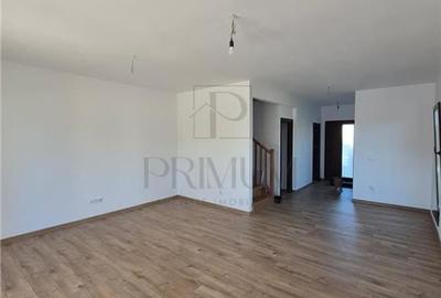 Duplex finalizat - bine compartimentat - toate utilitatile - doua balcoane - 8