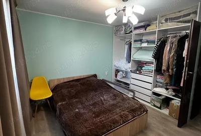 Apartament cu 3 camere decomandat în Micro 40 - 2