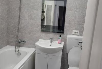 Apartament cu 2 camere decomandat în Apărătorii Patriei - 2
