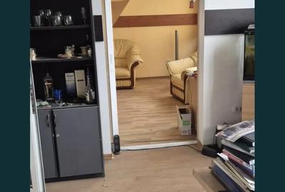 Inchiriez spatiu cu mai multe birouri - 5