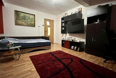 Apartament 2 camere decomandate cu living spatios-zona Manastur - 1