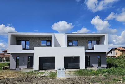 Duplex cu 4 camere cu Canalizare în Săcălaz - 1