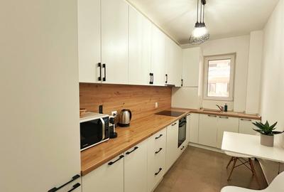 Apartament cu 2 camere decomandat, mobilat în Tractorul - 7