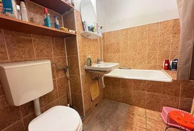 Apartament cu 3 camere decomandat, mobilat în Hipodrom 4 - 9