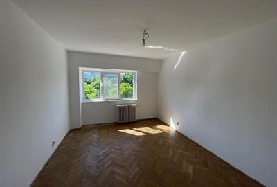 4 camere - etajul 2 - 86mp -izolat - bloc din 1980 - 3