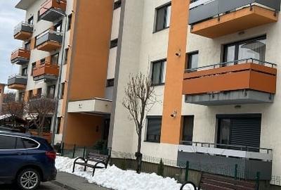 Apartament cu 2 camere decomandat, mobilat în Tractorul - 4