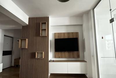 Apartament cu 2 camere decomandat, mobilat în Ultracentral