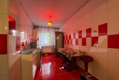 Apartament 3 camere zona ?tefan cel Mare, loc de parca