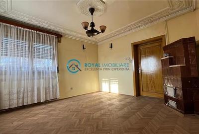 Royal Imobiliare - Vanzare Casa in zona Centrala - 11