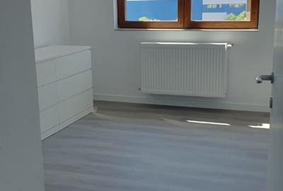 Ap.2 camere,Cartierul Solar.Mobilat/utilat partial.Liber,mutare imediata !!! - 4