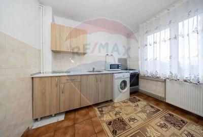 Garsonieră decomandată, mobilată în Astra