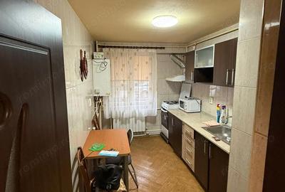 Garsonieră decomandată, mobilată în Km 4 - 1