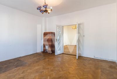 Vanzare casa cu 3 camere, singur in curte - Piata de Miercuri - 7