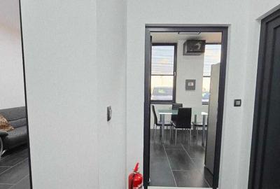 Spațiu comercial, de 585 mp, în Periferie