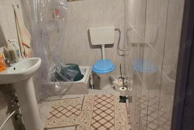 Casă cu 3 camere cu Teren 400 Mp în Mărculești - 2