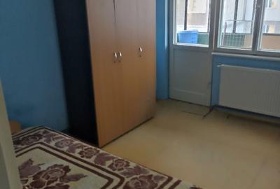 Apartament cu 3 camere decomandat în Viziru 3 - 2