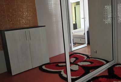 Apartament cu 2 camere în Micro 6 - 3