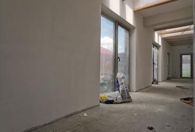 Casă cu 4 camere în Central - 3