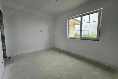 Casă cu 4 camere cu Teren 250 Mp în Giarmata - 8