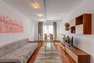 Apartament cu 3 camere semidecomandat, mobilat în Unirii