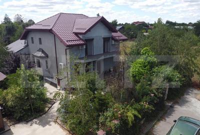 Vila de vanzare, cu 6 camere, 230 mp, zona Samurca?i