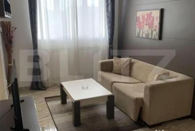 Garsonieră decomandată în Central