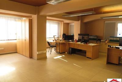 Spațiu comercial, de 170 mp, în Central - 1