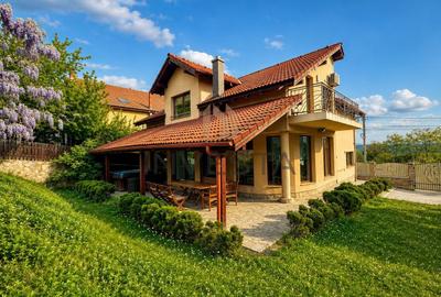 Casă individuală cu 5 camere cu Canalizare în Bună Ziua