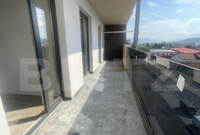 Apartament de vanzare, cu 3 camere, balcon mare, panorama s - 2