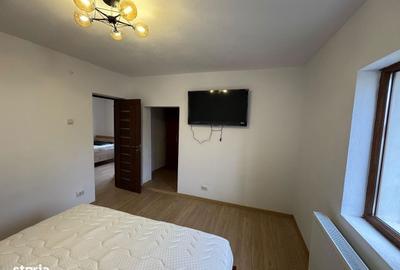 Casă cu 4 camere cu Canalizare în Central - 4