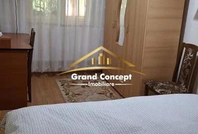 Apartament cu 2 camere semidecomandat, mobilat în Central