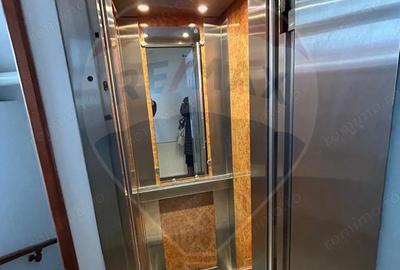 Spațiu comercial, de 65 mp, în P-ța Victoriei