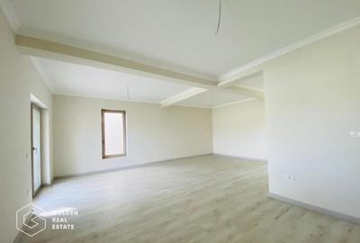 Casă cu 4 camere cu Teren 365 Mp în Chișoda